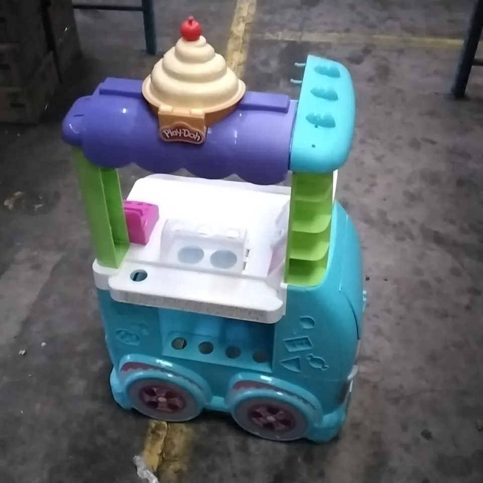 PLAY-DOH ULTIMATE ICE CREAM TRUCK PLAYSET RRP £99.99