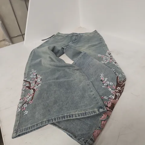 Women's Denim Jeans with Floral Embroidery