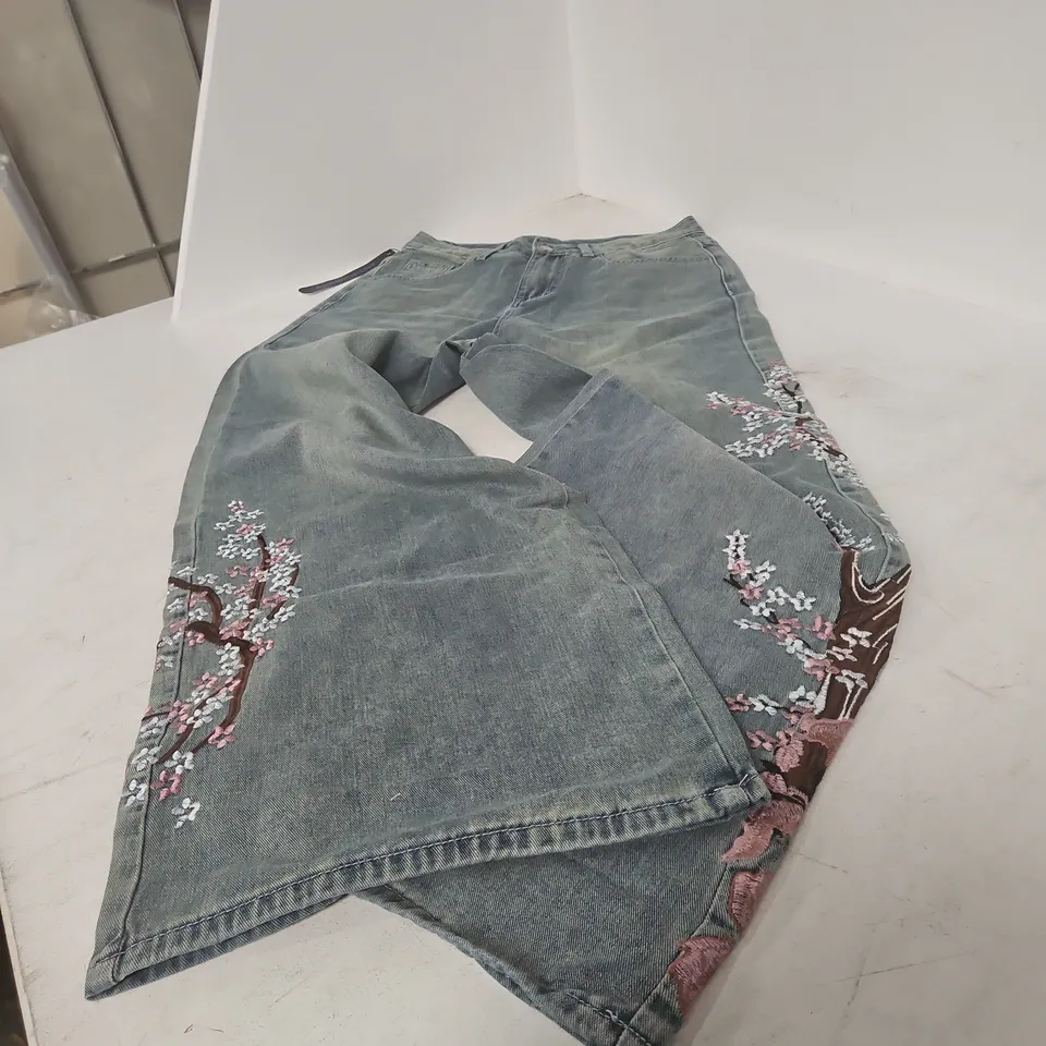 Women's Denim Jeans with Floral Embroidery