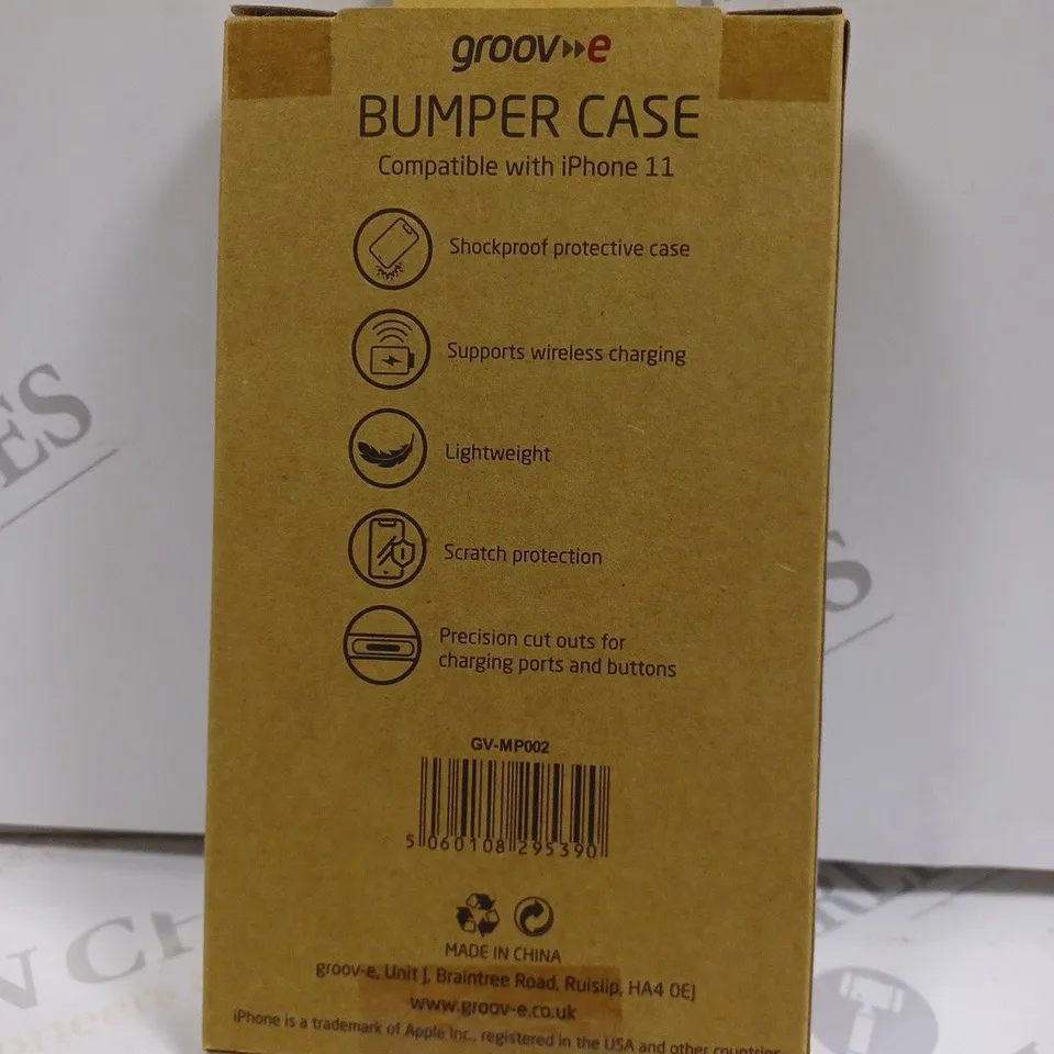 LOT OF APPROXIMATELY 100 GROOVE IPHONE 11 BUMPER CASES