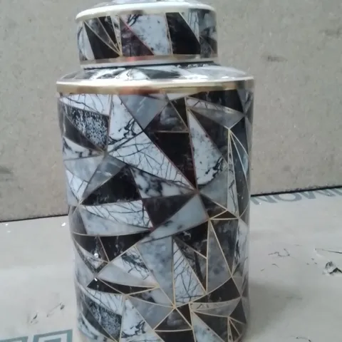 BOXED ALISIJA HANDMADE CERAMIC JAR