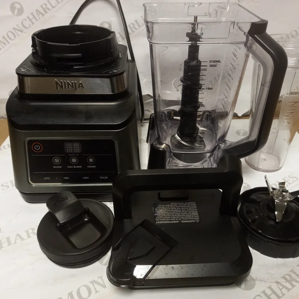 NINJA BLENDER WITH AUTO-IQ (BN750UK) BLACK/SILVER