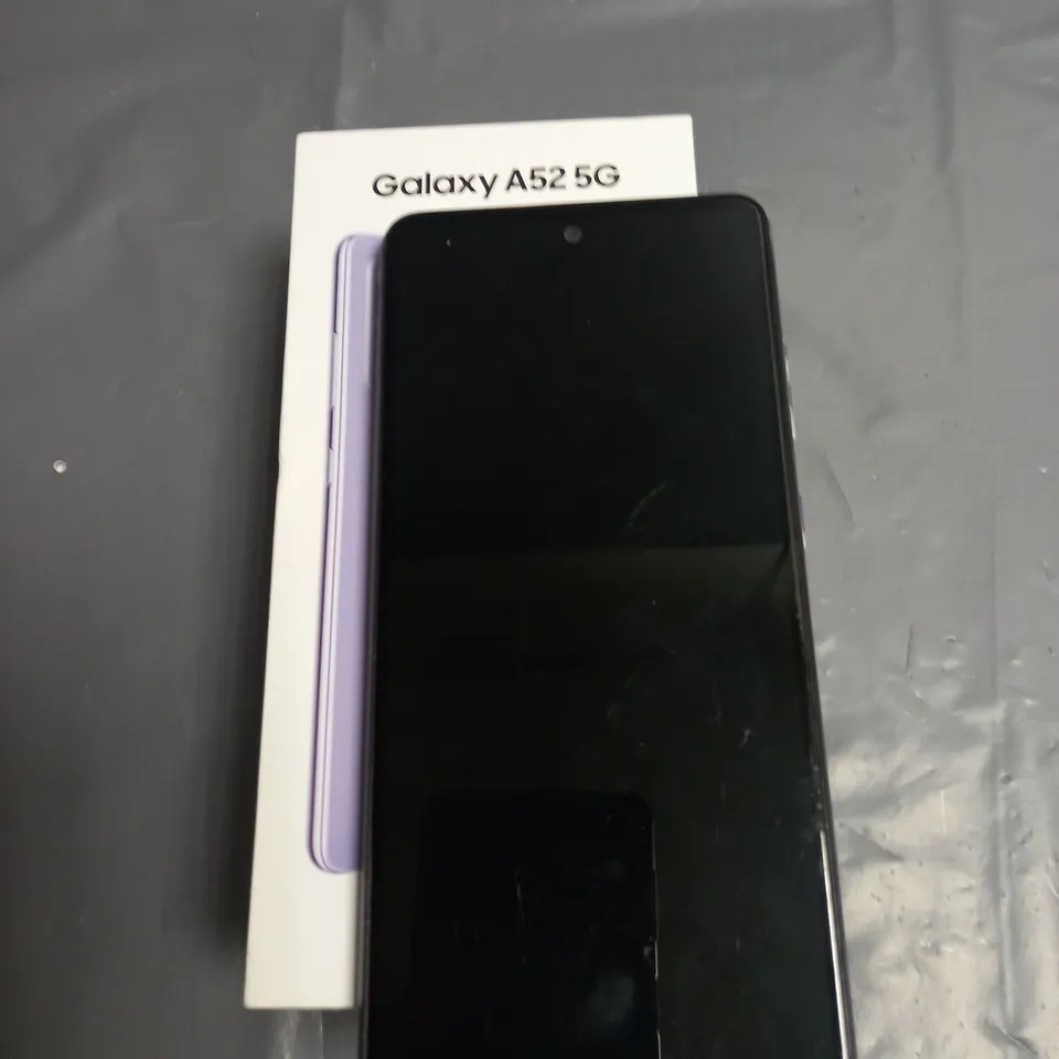 BOXED SAMSUNG GALAXY A52 5G IN LILAC