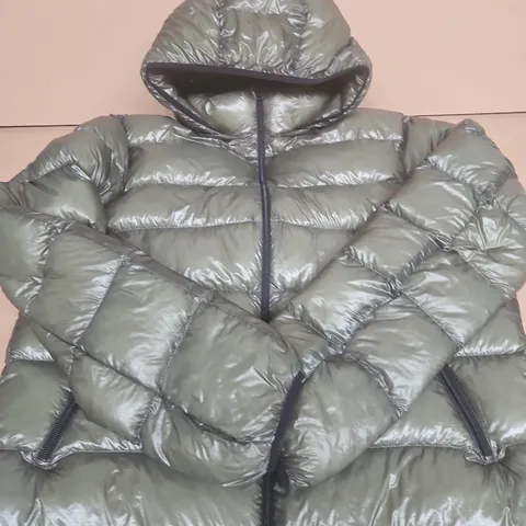 HERNO ULTRALIGHT ENGINEERING QUILTED HOODED JACKET – OLIVE GREEN - SIZE UNSPECIFIED 