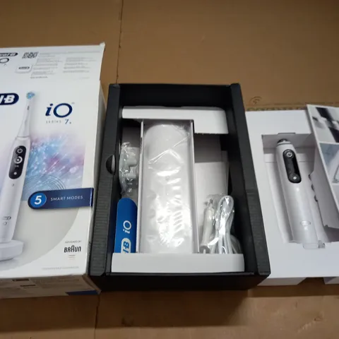 BOXED ORAL-B IO SERIES 7S ELECTRIC TOOTHBRUSH