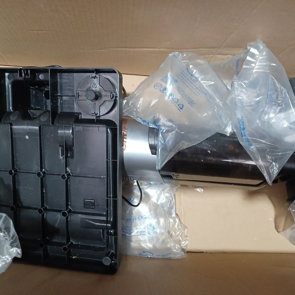 BOXED SHARK CORDLESS HYDROVAC 3-IN-1 HARD FLOOR CLEANING SYSTEM WD210UK - COLLECTION ONLY