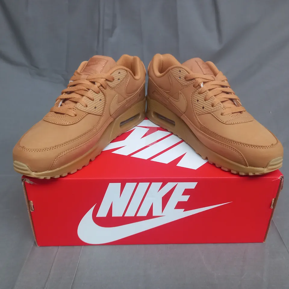 BOXED PAIR OF NIKE AIR MAX IN LIGHT BROWN SIZE UK 10