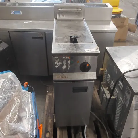 LINCAT COMMERCIAL FRYER