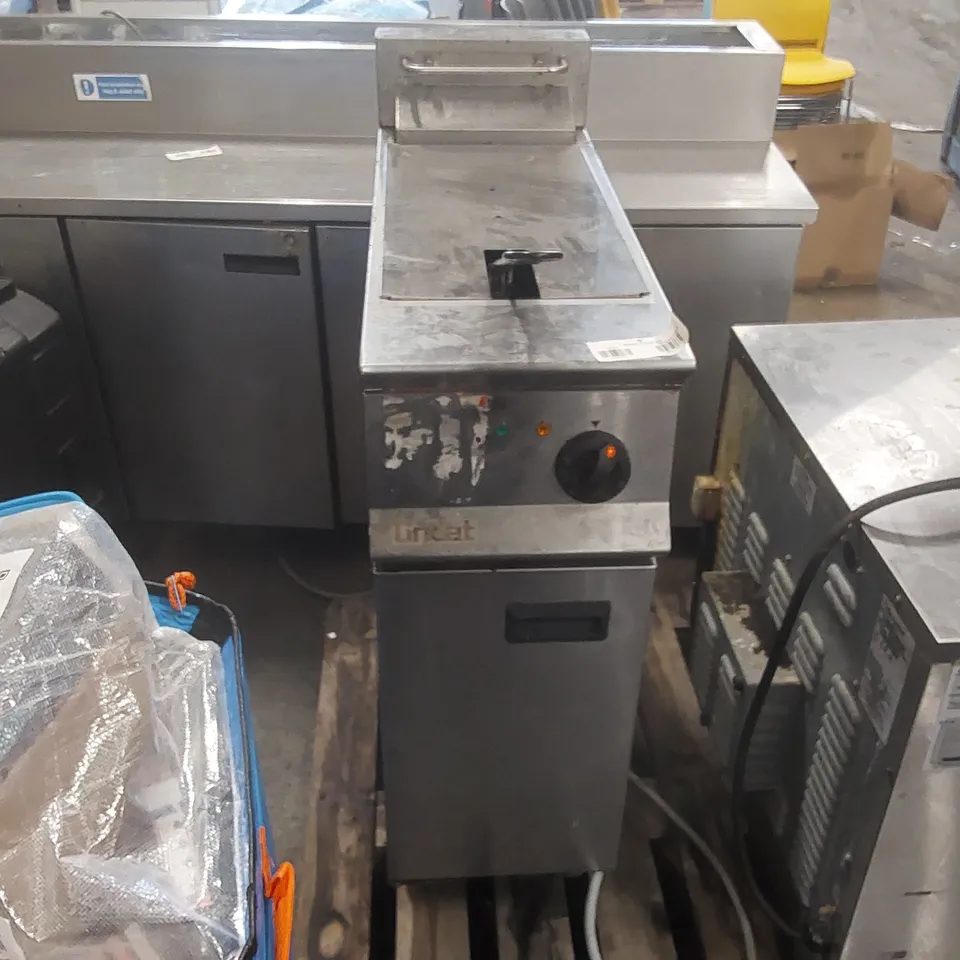 LINCAT COMMERCIAL FRYER