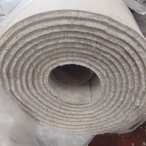 ROLL OF QUALITY PURE & SIMPLE PLAIN FLOCK CARPET - APPROXIMATELY 8.39 x 5m