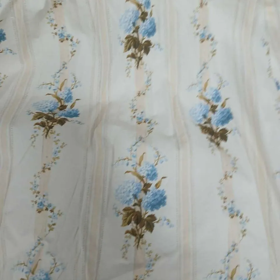 WOMEN'S FLORAL PRINT NIGHTDRESS WITH BUILT-IN CUPS – SIZE S (A-G) 