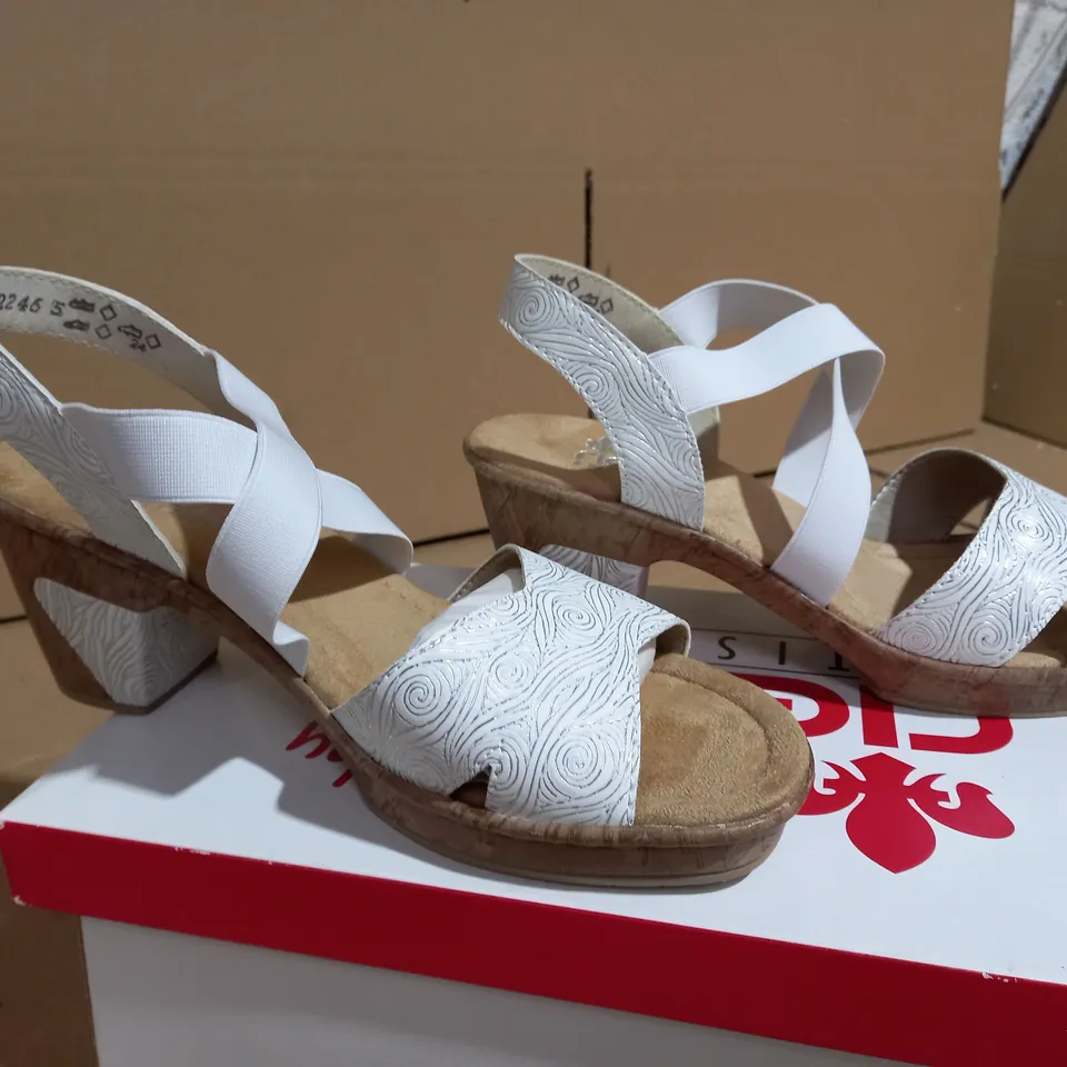 RIEKER WHITE WEDGE SANDAL SIZE 6
