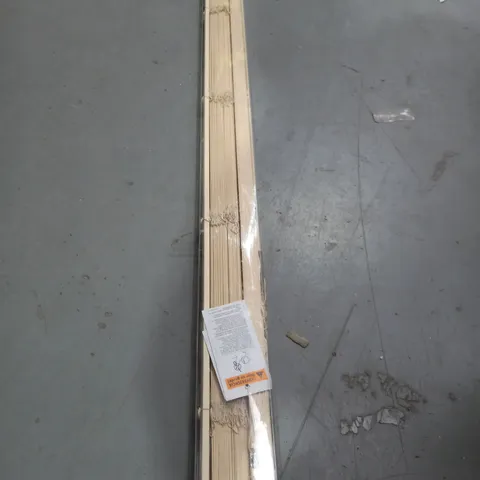 BOXED VINYL WOODGRAIN VENETIAN BLIND