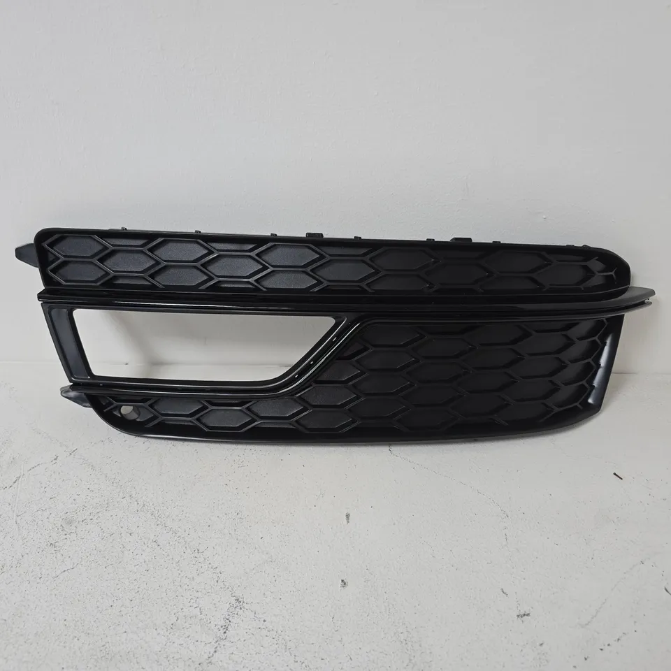 LEFT SIDE FRONT BUMPER FOG LIGHT GRILLE COVER FOR A 2013-2017 AUDI A5 S-LINE