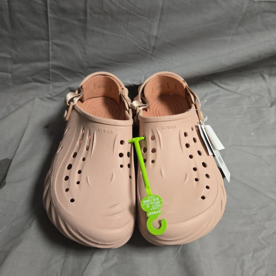 PAIR OF ECHO CLOG CROCS - UK SIZE M8 / W9