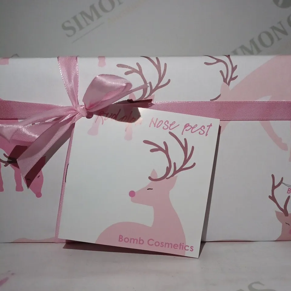 LOT OF 4 BOMB COSMETICS RUDOLPH NOSE BATH BOMBS & SOAP CHRISTMAS GIFT SETS