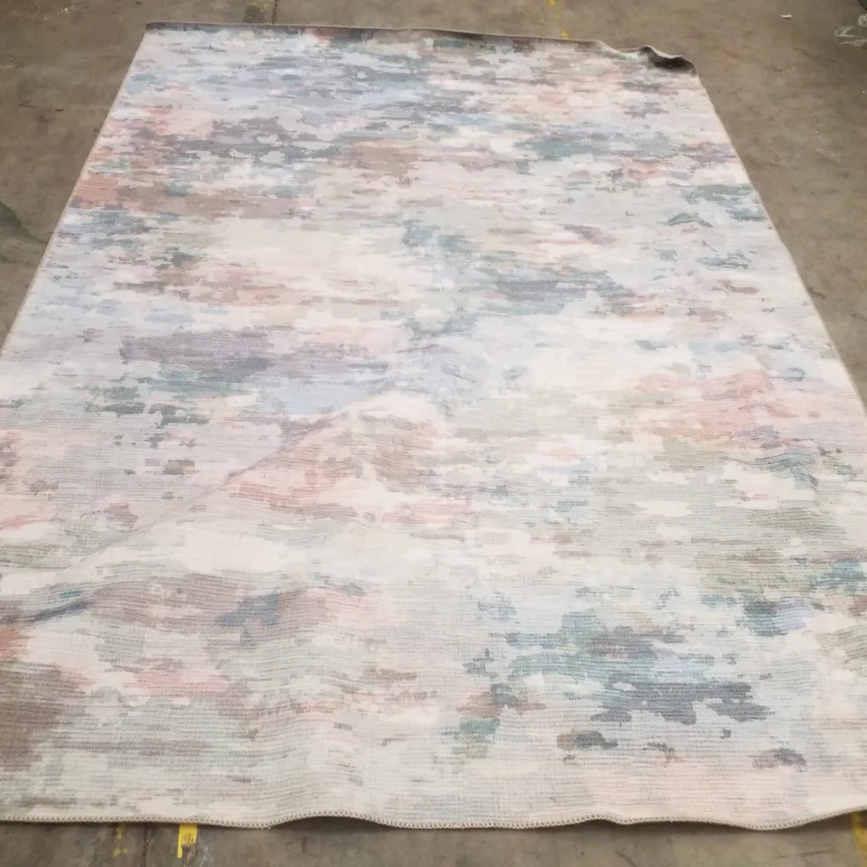 QUALITY DESIGNER AREA RUG - APPROXIMATELY 285X198CM
