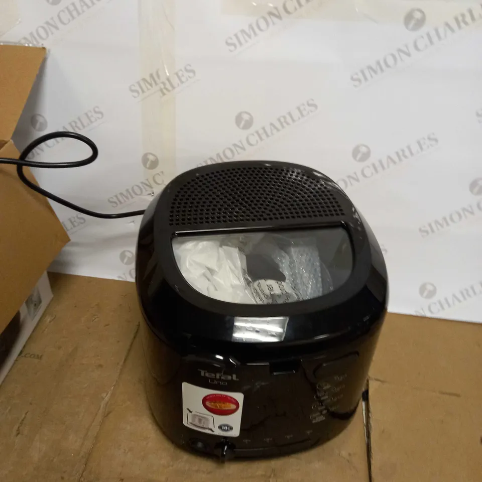 TEFAL UNO FF203840 DEEP FAT FRYER BLACK