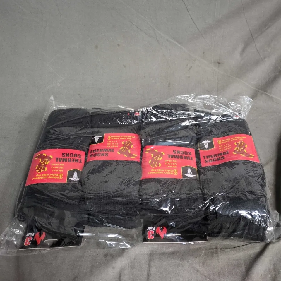BOX OF APPROXIMATELY 5X12 PAIRS OF BLACK THERMAL SOCKS SIZE UK 6-11