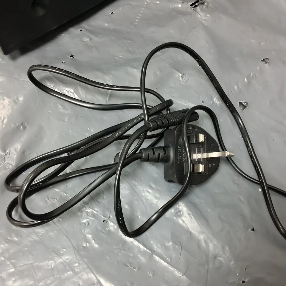 CAMBRIDGE AXA25 INTEGRATED STEREO AMPLIF