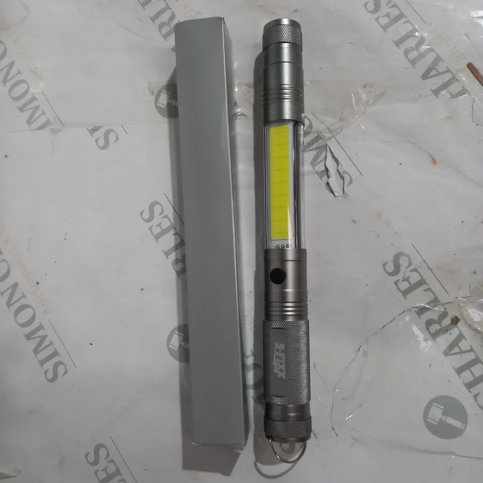 BOXED SFIXX SET OF 2 LED TORCHES SILVER