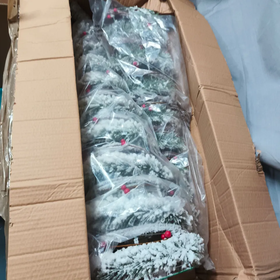 2 LIGHT UP TREE CONES