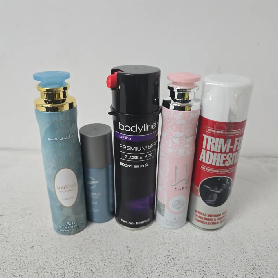 APPROXIMATELY 13 ASSORTED AEROSOLS TO INCLUDE TRIM-FIX ADHESIVE, BODYLINE PREMIUM SPRAY GLOSS BLACK, LITE BLU BODY SPRAY, ETC - COLLECTION ONLY