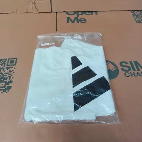 BAGGED ADIDAS GRAPHIC TEE - SIZE S