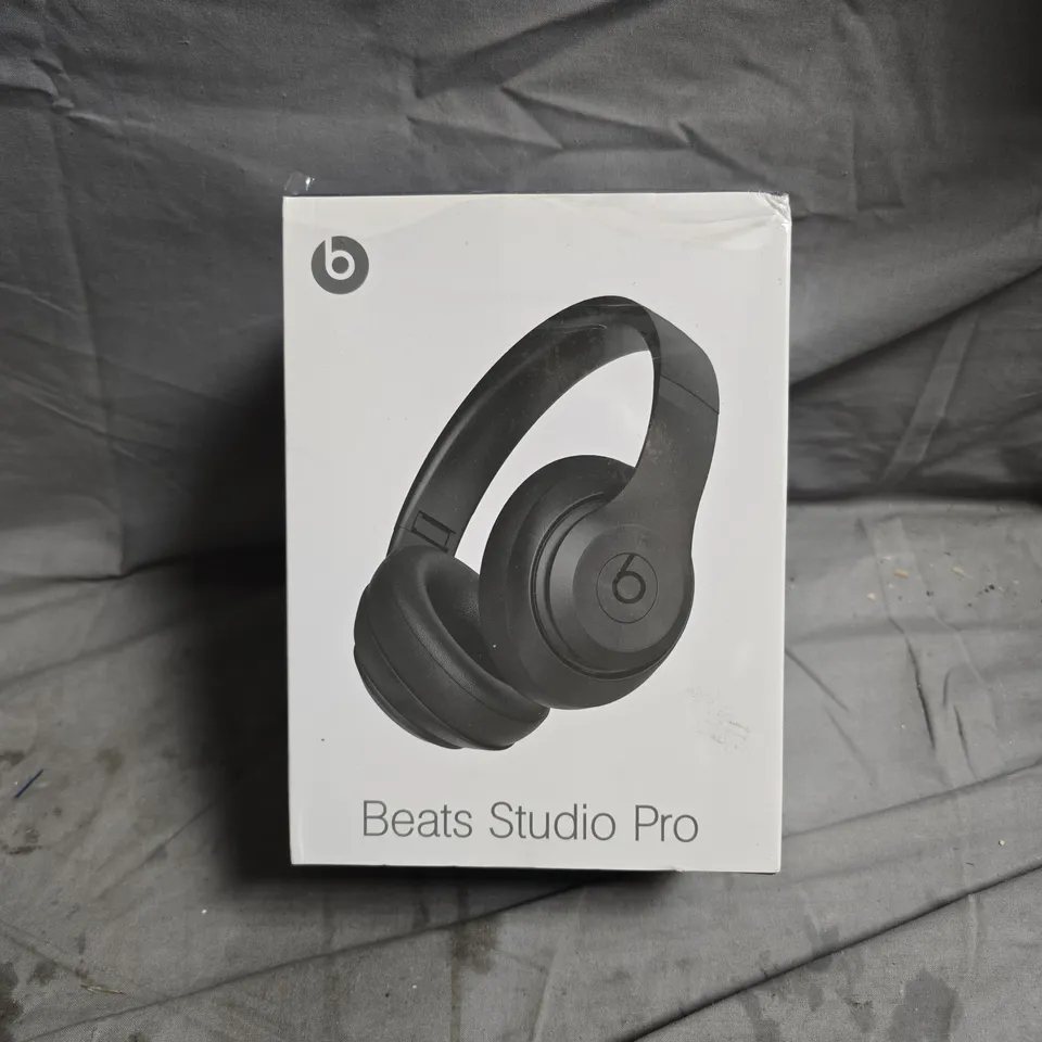 BEATS STUDIO PRO WIRELESS HEADPHONES – BOXED, PACKAGED