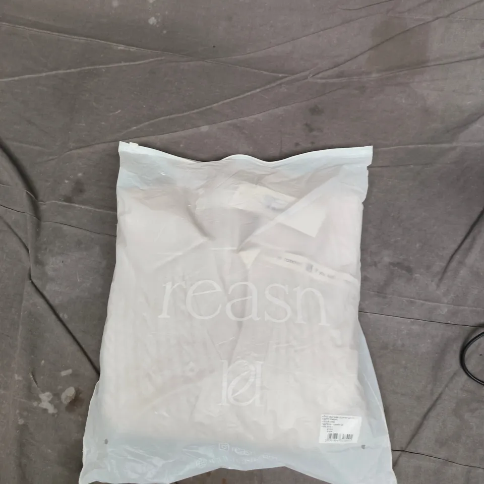 BAGGED REASN CREME CABLE RUGBY COLLAR KNIT JUMPER – UK 14-16