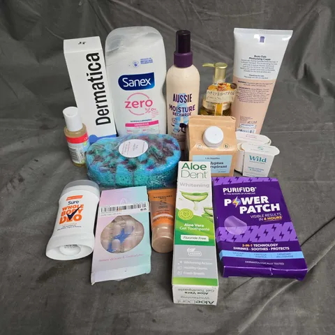 APPROXIMATELY 20 ASSORTED HEALTH & BEAUTY PRODUCTS TO INCLUDE - AUSSIE MOISTURE RECHARGE LEAVE-IN CONDITIONER - &HONEY DEEP MOIST HAIR OIL - WILD DEODORANT REFILLS - ETC