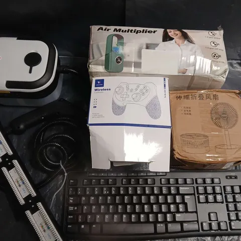 LOT OF APPROXIMATELY 10 ASSORTED HOUSEHOLD ITEMS TO INCLUDE STEAM CLEANER, KEYBOARD AND AIR COOLER