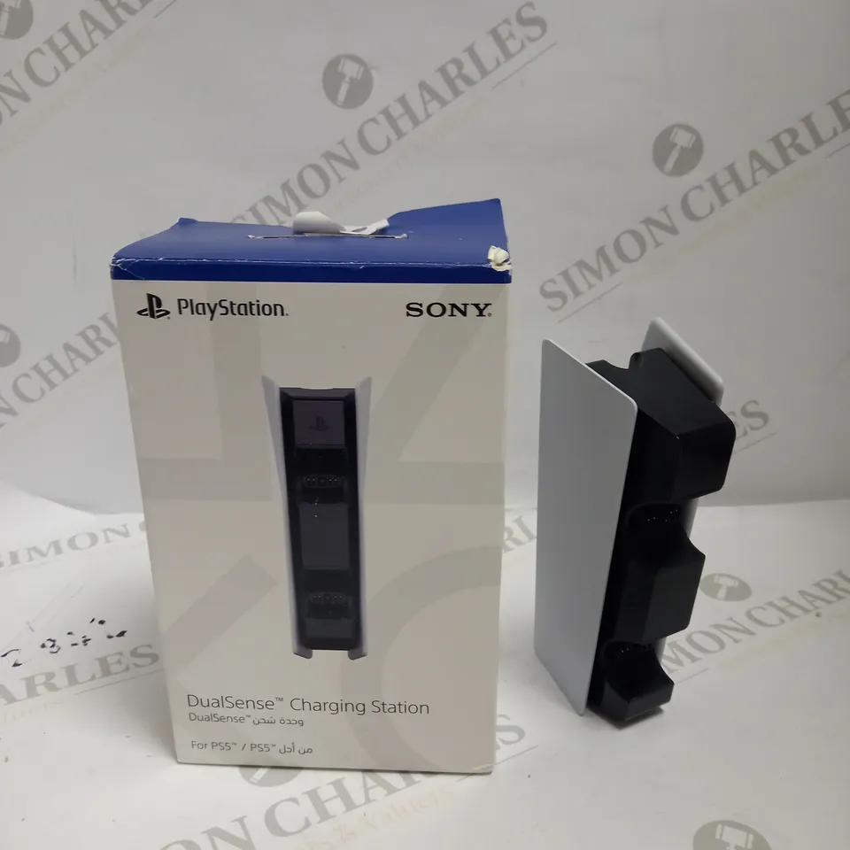 PLAYSTATION DUALSENSE CHARGING STATION