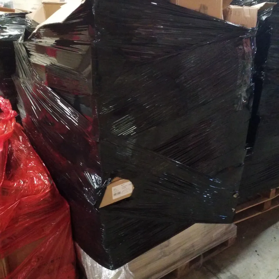 PALLET CONTAINING LARGE QUANTITY OF ASSORTED GREETINGS CARDS