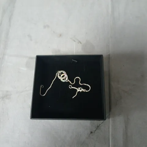 THOMAS SABO SILVER-TONE BRACELET WITH INTERLOCKING CRYSTAL CIRCLE PENDANT, BOXED