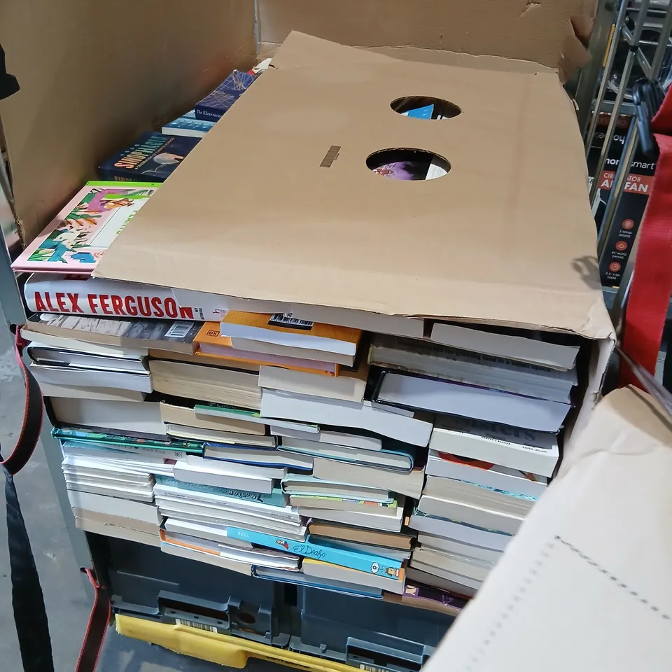 LARGE QUANTITY OF ASSORTED BOOKS TO INCLUDE EDUCATIONAL, COOKBOOKS, FICTION ETC - COLLECTION ONLY