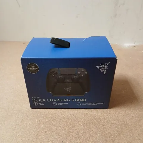 RAZER QUICK CHARGING STAND FOR PS5 DUALSENSE WIRELESS CONTROLLER – BOXED