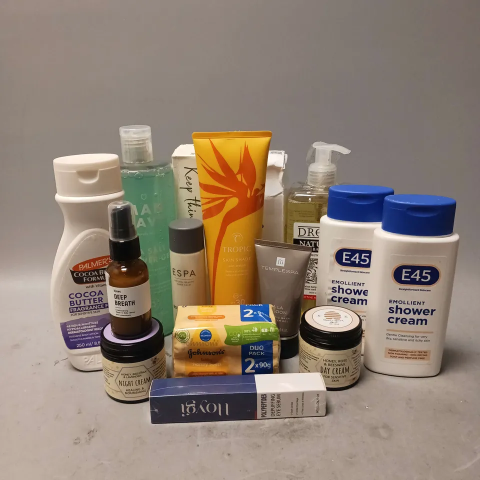 15 ASSORTED HEALTH AND BEAUTY ITEMS TO INCLUDE TROPIC SKIN SHADE SUNCREAM SPF 30 (200ML), PALMERS COCOA BUTTER BODY LOTION (250ML), ESPA BERGAMOT & JASMINE BODY LOTION (75ML), ETC. 