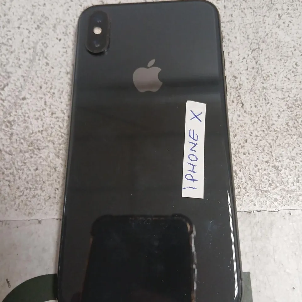 APPLE IPHONE X – SPACE GREY