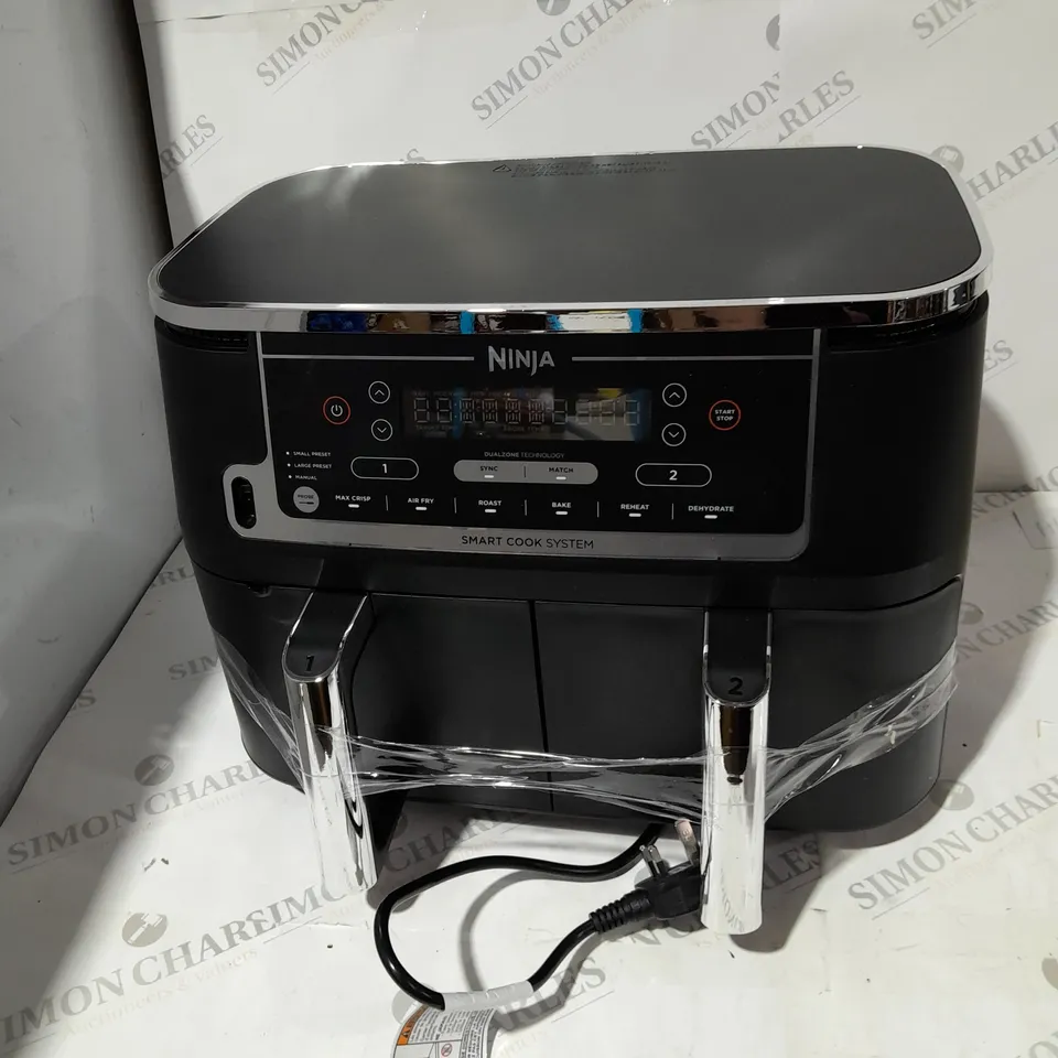 BOXED NINJA FOODI MAX 9.5L DUAL ZONE AIRFRYER AF451UK