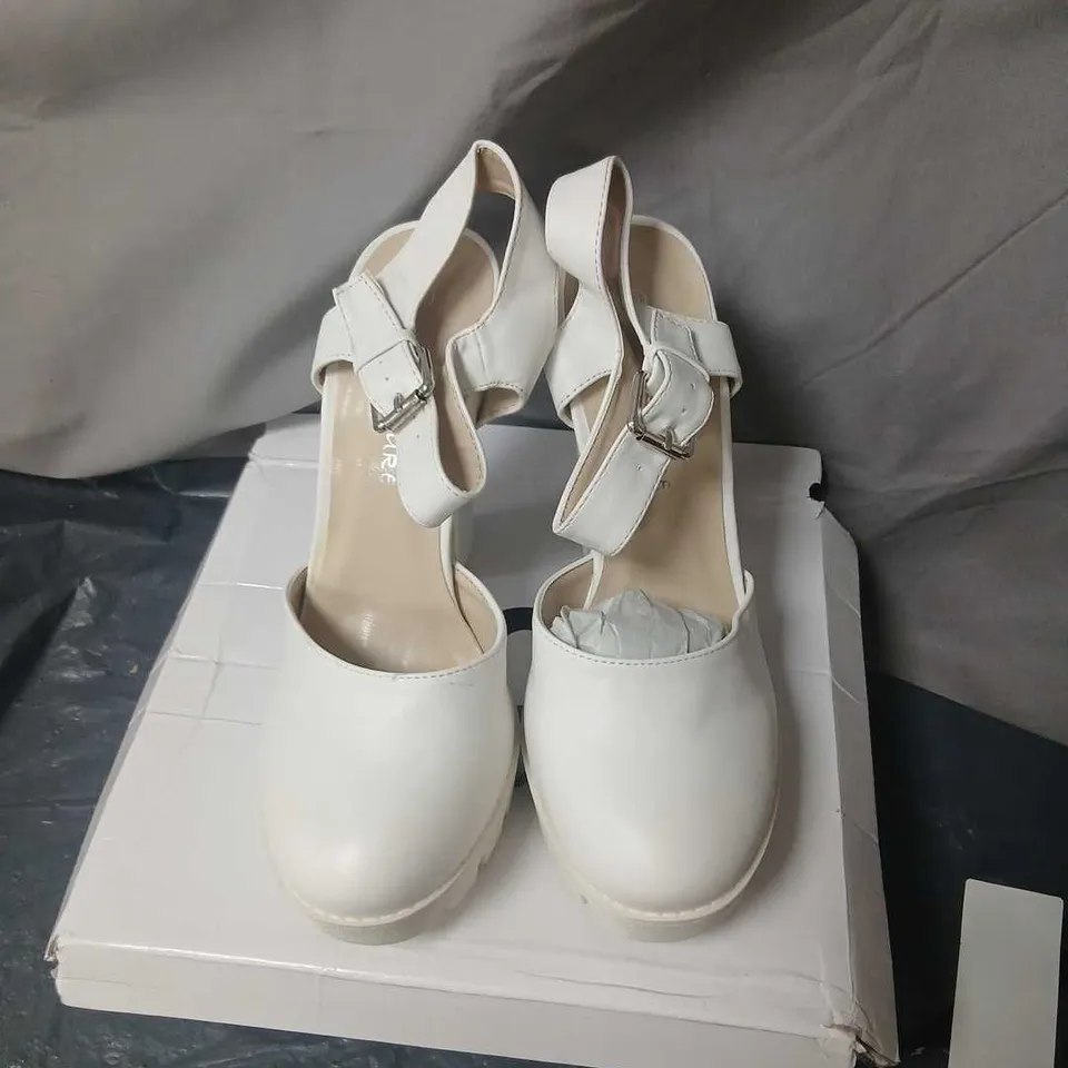 KOI COUTURE WHITE PU PLATFORM SANDALS – UK SIZE 6