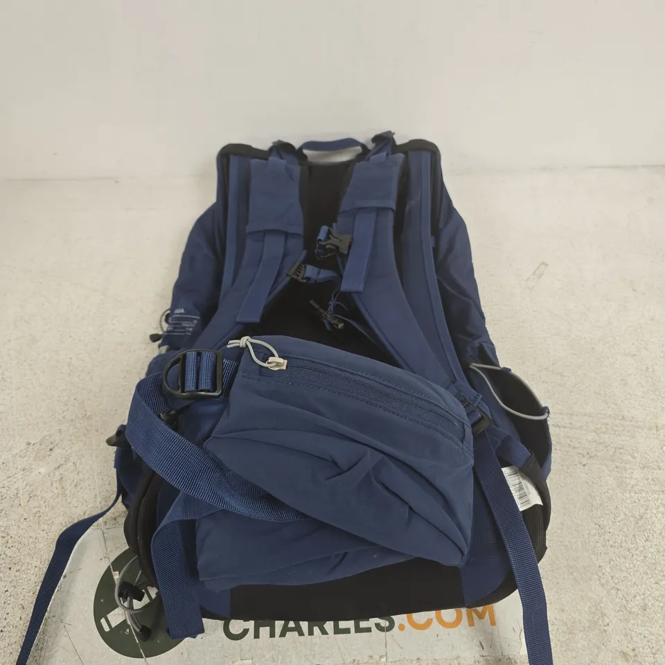 QUECHUA 25L BLUE HIKING BACKPACK