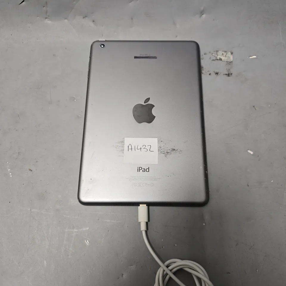 APPLE IPAD A1432 