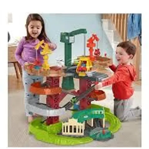 BOXED THOMAS & FRIENDS TRAINS & CRANES SUPER TOWER TRACK SET