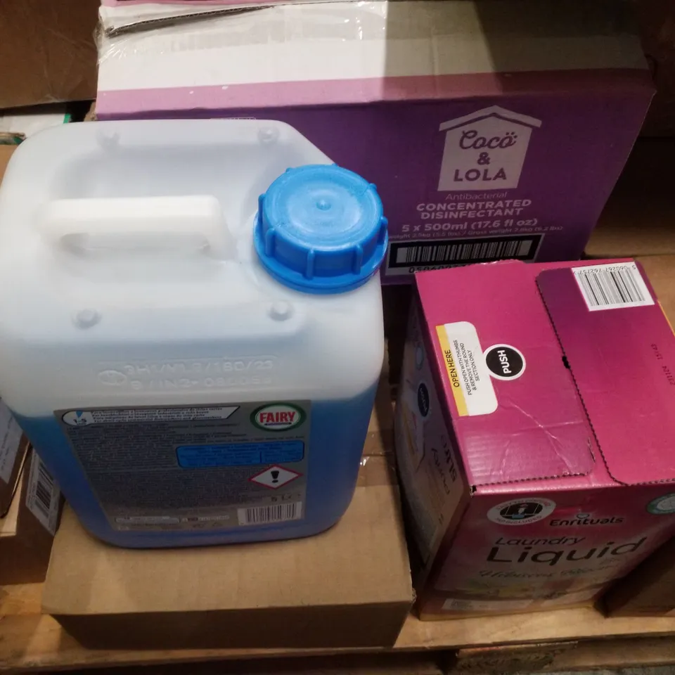 PALLET CONTAINING ASSORTED CLEANING, HOUSEHOLD, CONSUMABLES PRODUCTS INCLUDING KITCHEN ROLL LAUNDRY DETERGENT, DISHWASHER RINSE AID, PET BED REFRESHER & ANTIBACTERIAL CONCENTRATED DISINFECTANT 