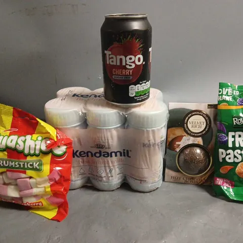 APPROXIMATELY 8 ASSORTED FOOD & DRINK ITEMS TO INCLUDE - FRUIT PASTILLES , TANGO CHERRY , SQUASHIES DRUMSTICK ETC