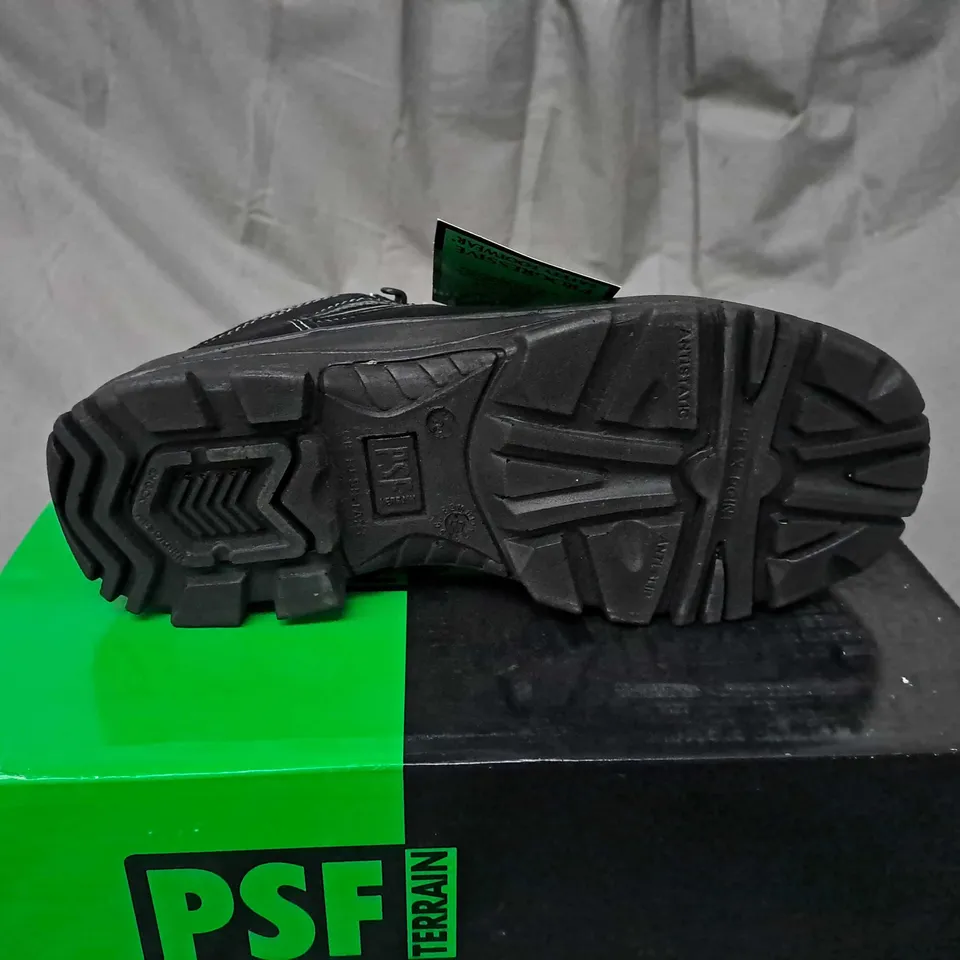 BOX OF APPROX. 8 PAIRS OF PSF TERRAIN LIGHTWEIGHT NON-METALLIC SAFETY FOOTWARE SIZE 5/39