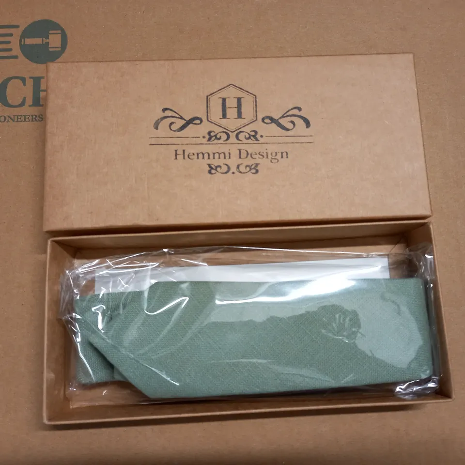 BOXED HEMI DESIGN TIE - GREEN