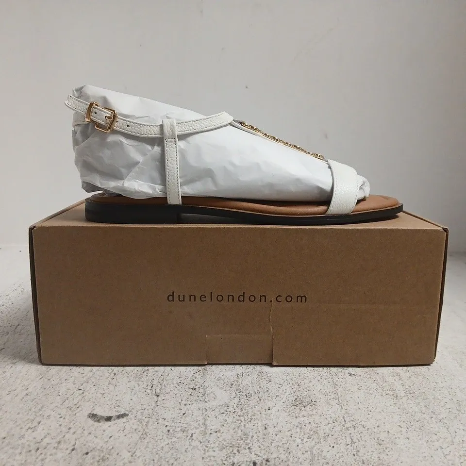 BOXED PAIR OF DUNE LONDON SANDALS IN WHITE SIZE 6