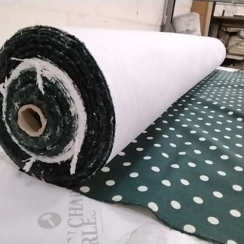 ROLL OF GREEN DOTTED FABRIC SIZE UNSPECIFIED 